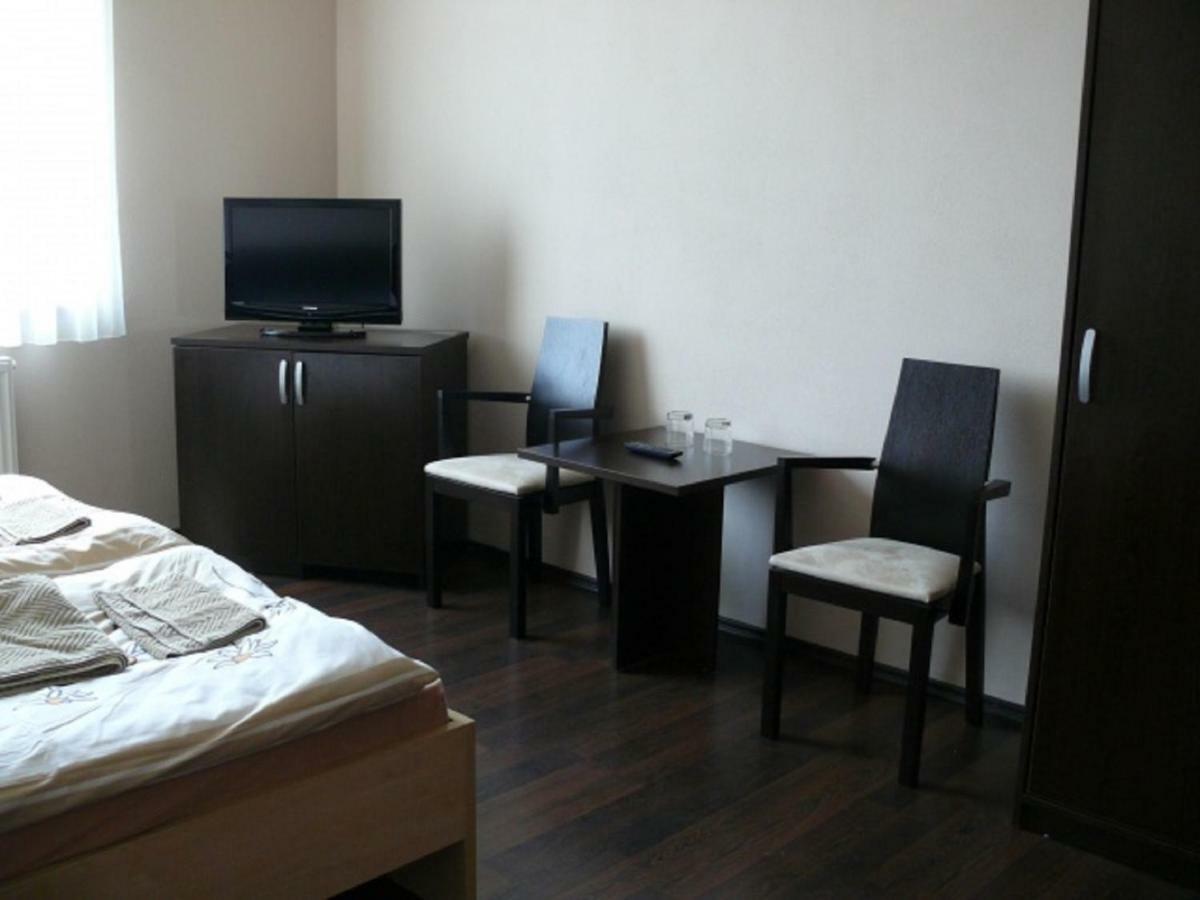 Aquasleep II Hotel Velky Meder Luaran gambar